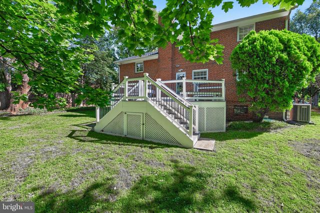 9906 HOLMHURST RD, Bethesda, MD 20817