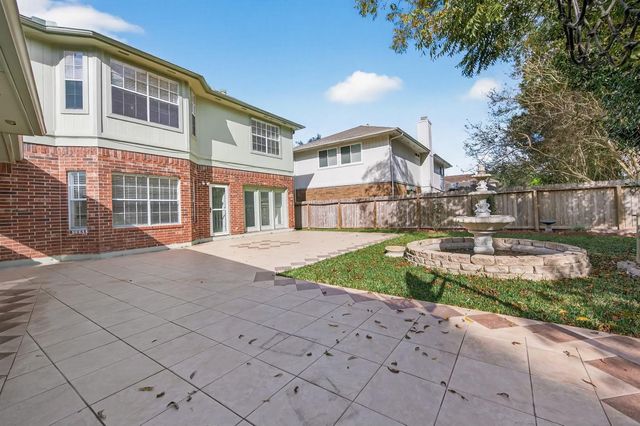 2431 Parkwood Lane, Sugar Land, TX 77479
