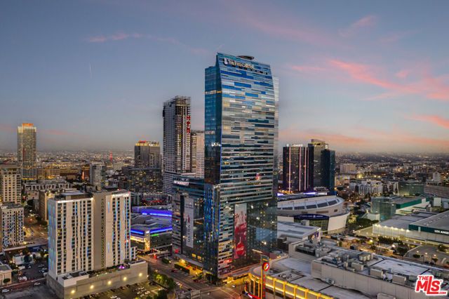 900 W Olympic Boulevard 29H, Los Angeles, CA 90015