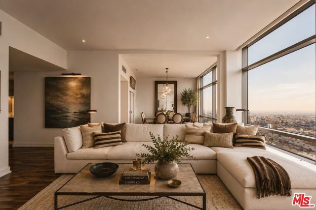 900 W Olympic Boulevard 29H, Los Angeles, CA 90015