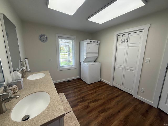 550 W Jefferson Street, Culver, IN 46511