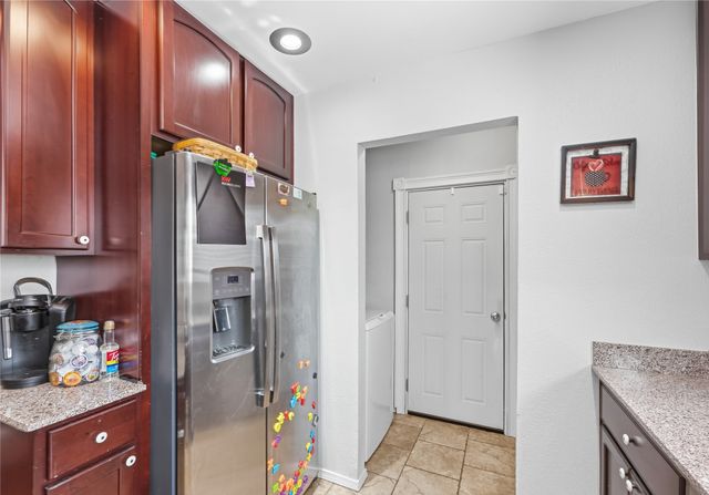 1270 E 140th Place, Glenpool, OK 74033