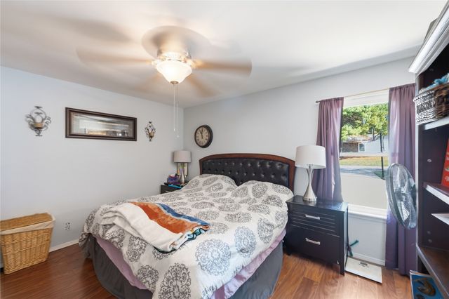1270 E 140th Place, Glenpool, OK 74033