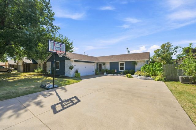 1270 E 140th Place, Glenpool, OK 74033