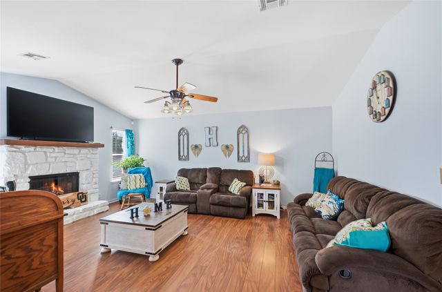 1270 E 140th Place, Glenpool, OK 74033
