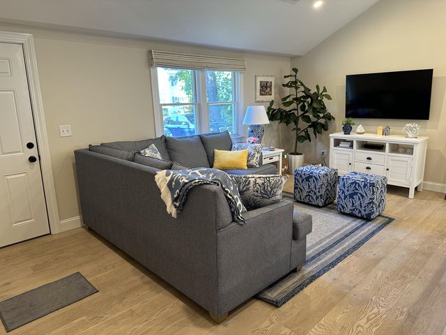 9 Victory Lane, South Yarmouth, MA 02664