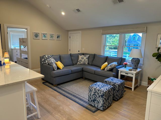 9 Victory Lane, South Yarmouth, MA 02664