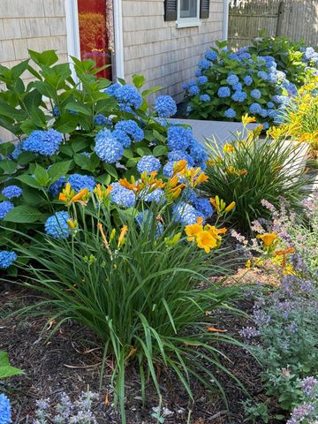 9 Victory Lane, South Yarmouth, MA 02664