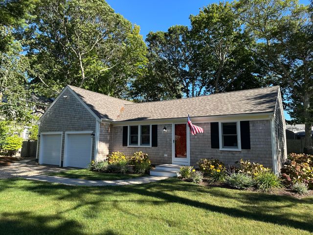 9 Victory Lane, South Yarmouth, MA 02664