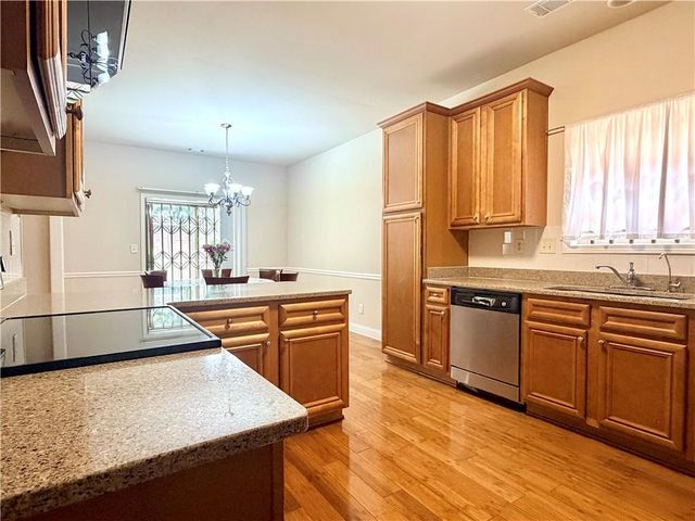 127 Thorncrest Court, Tucker, GA 30084