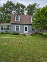 19375 McGill Street, Roseville, MI 48066