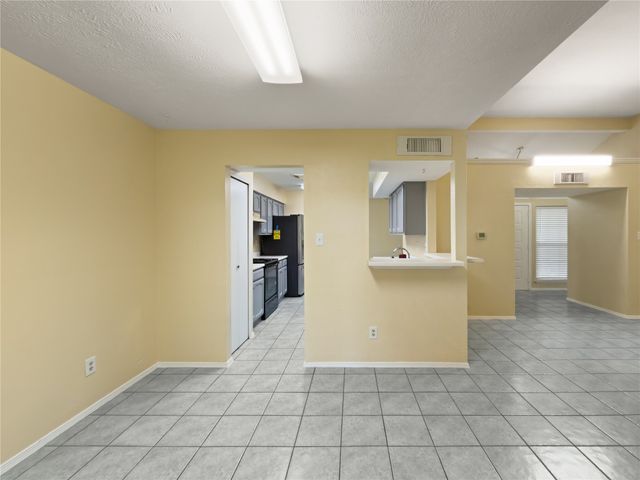2426 Sutton Drive, Arlington, TX 76018