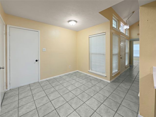 2426 Sutton Drive, Arlington, TX 76018