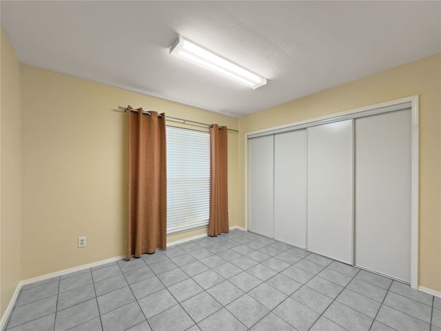 2426 Sutton Drive, Arlington, TX 76018