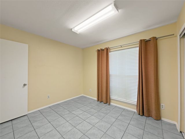 2426 Sutton Drive, Arlington, TX 76018