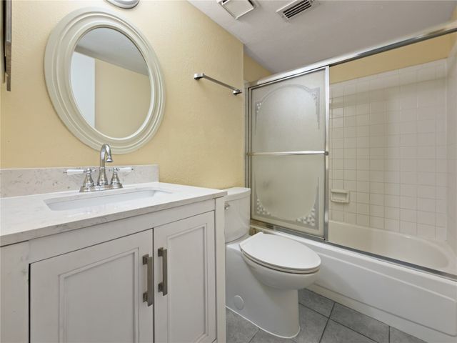 2426 Sutton Drive, Arlington, TX 76018