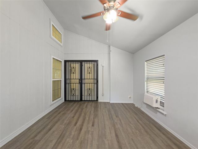 2426 Sutton Drive, Arlington, TX 76018
