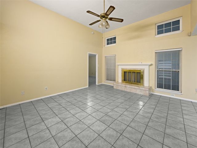 2426 Sutton Drive, Arlington, TX 76018