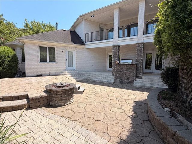 1500 Chandon CRES, Virginia Beach, VA 23454