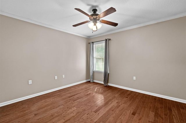 26 E Spruce, Sumrall, MS 39482