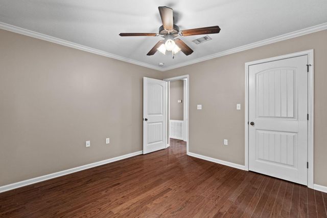 26 E Spruce, Sumrall, MS 39482