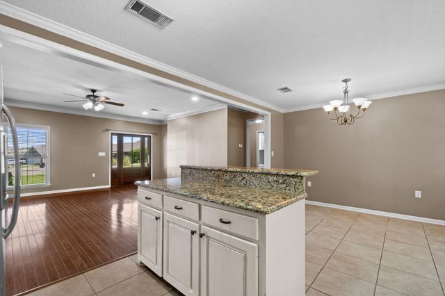 26 E Spruce, Sumrall, MS 39482