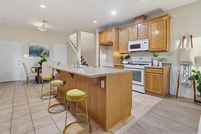 12306 Lakeshore DR 2, Lakeside, CA 92040