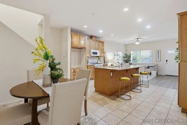 12306 Lakeshore DR 2, Lakeside, CA 92040