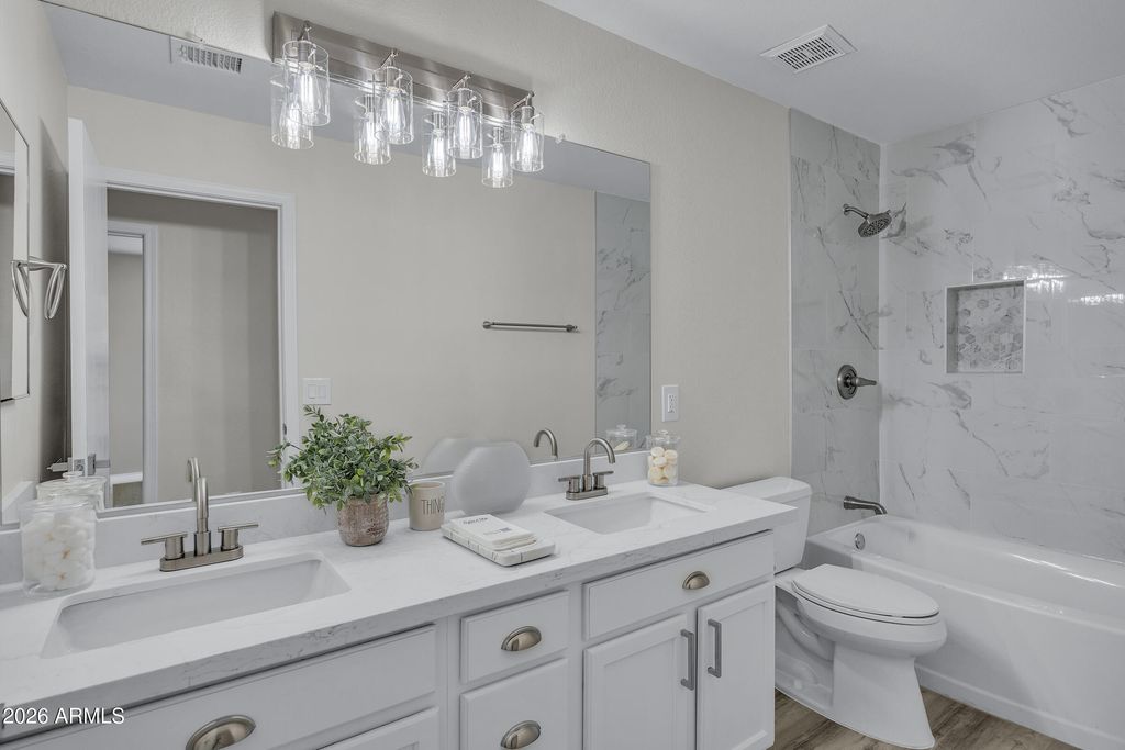 Image 18 of property listing at 6486 S FOOTHILLS Drive, Gold Canyon, AZ 85118