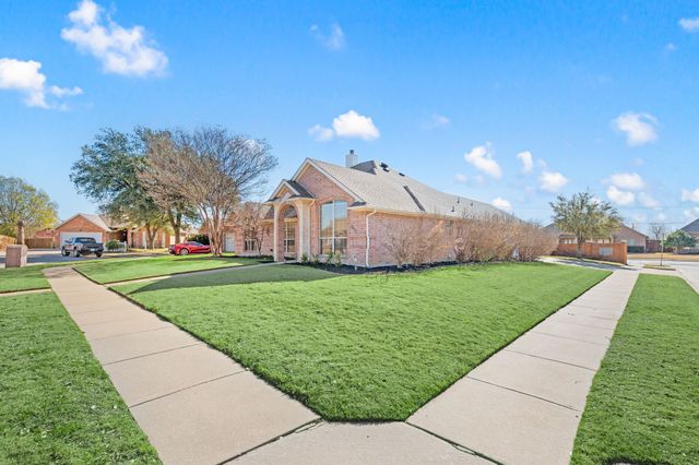 7700 Chandler Court, North Richland Hills, TX 76182