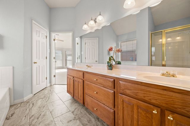 7700 Chandler Court, North Richland Hills, TX 76182