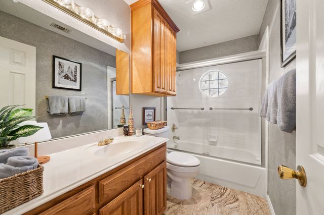 7700 Chandler Court, North Richland Hills, TX 76182