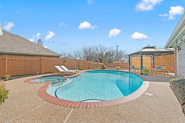 7700 Chandler Court, North Richland Hills, TX 76182