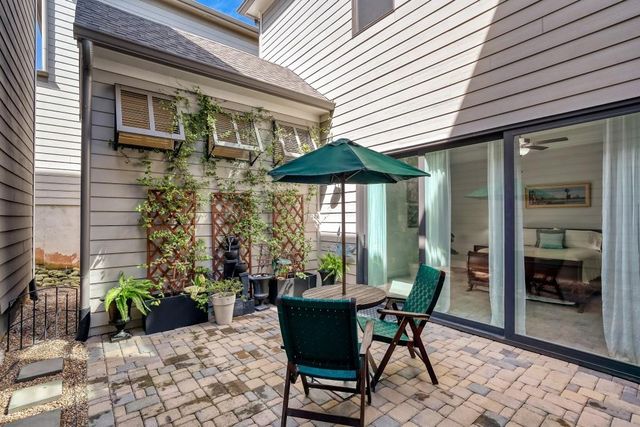 642 Stickley Oak Way, Woodstock, GA 30189