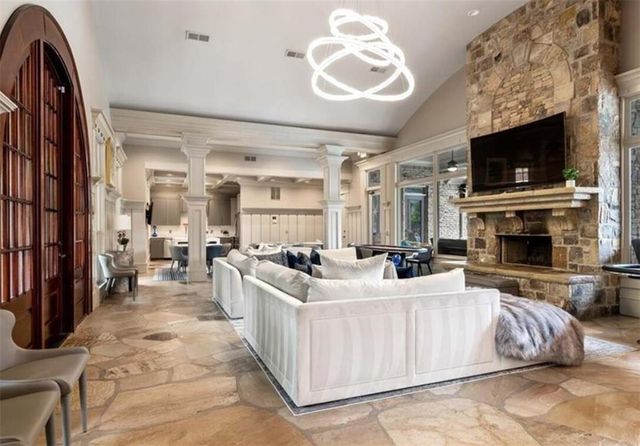 642 Stickley Oak Way, Woodstock, GA 30189