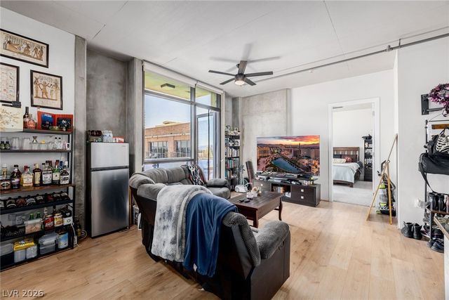 353 East Bonneville Avenue 632, Las Vegas, NV 89101