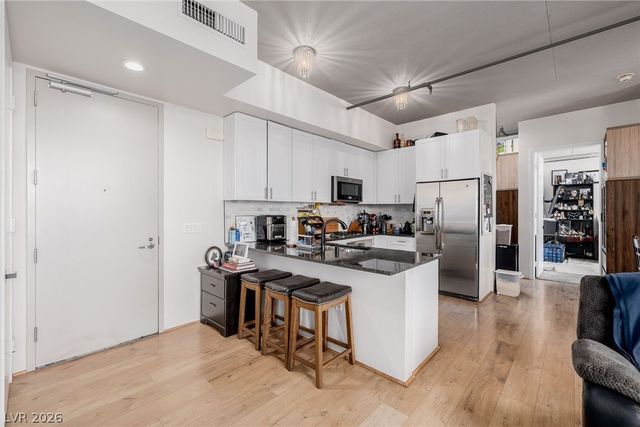 353 East Bonneville Avenue 632, Las Vegas, NV 89101