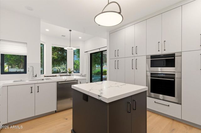 10041 N 52ND Place, Paradise Valley, AZ 85253