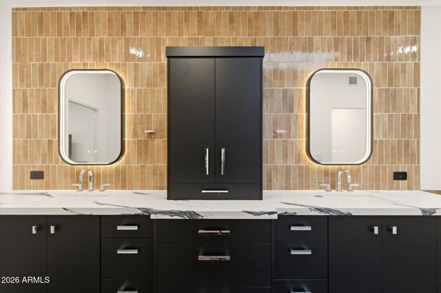 10041 N 52ND Place, Paradise Valley, AZ 85253