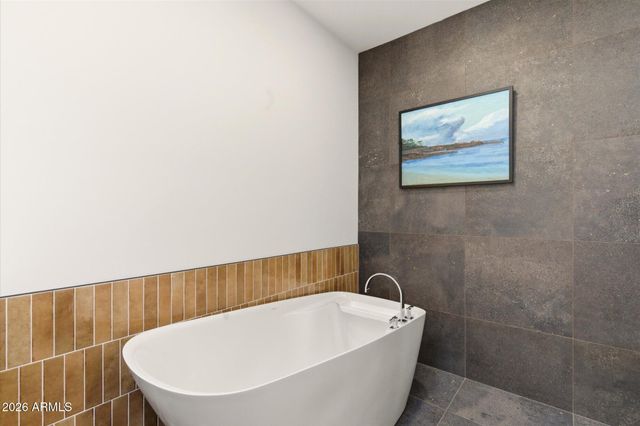 10041 N 52ND Place, Paradise Valley, AZ 85253