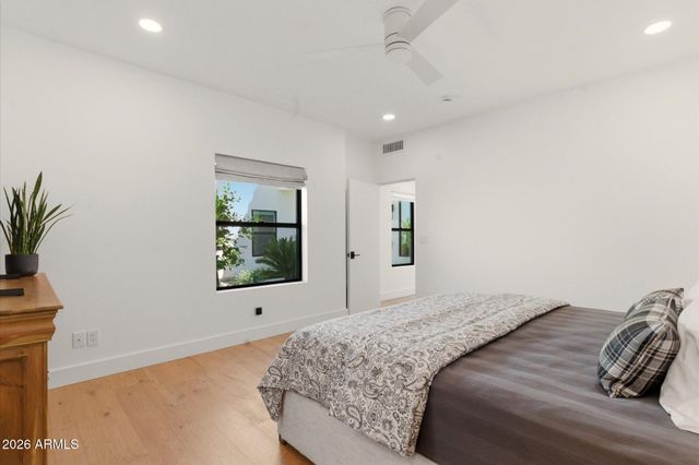 10041 N 52ND Place, Paradise Valley, AZ 85253