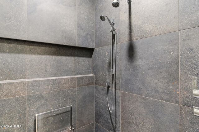 10041 N 52ND Place, Paradise Valley, AZ 85253