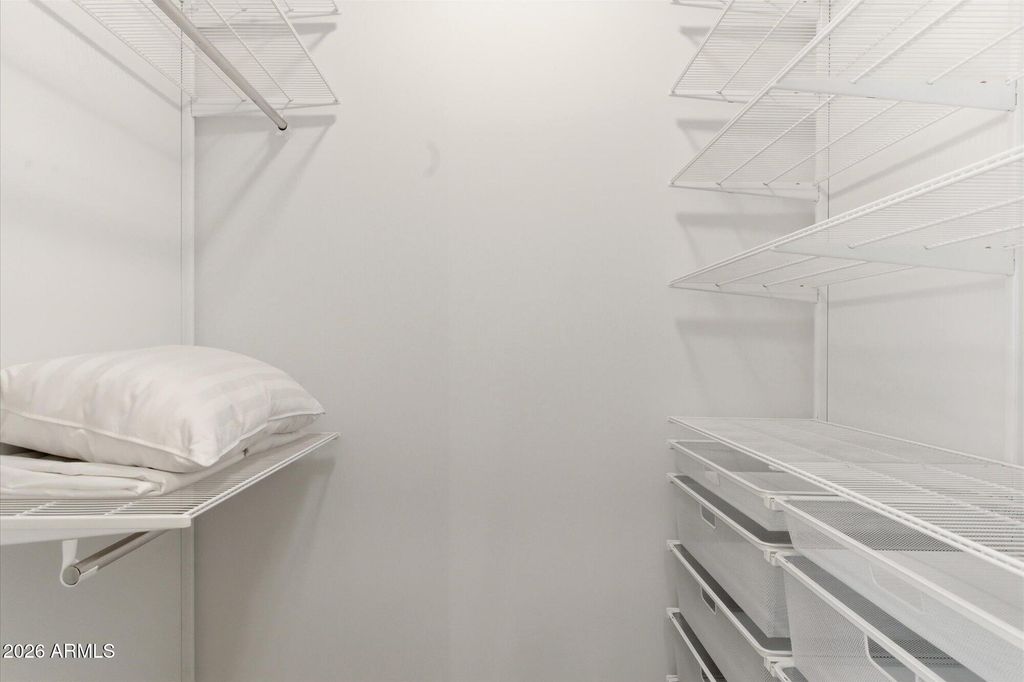 Image 34 of property listing at 10041 N 52ND Place, Paradise Valley, AZ 85253