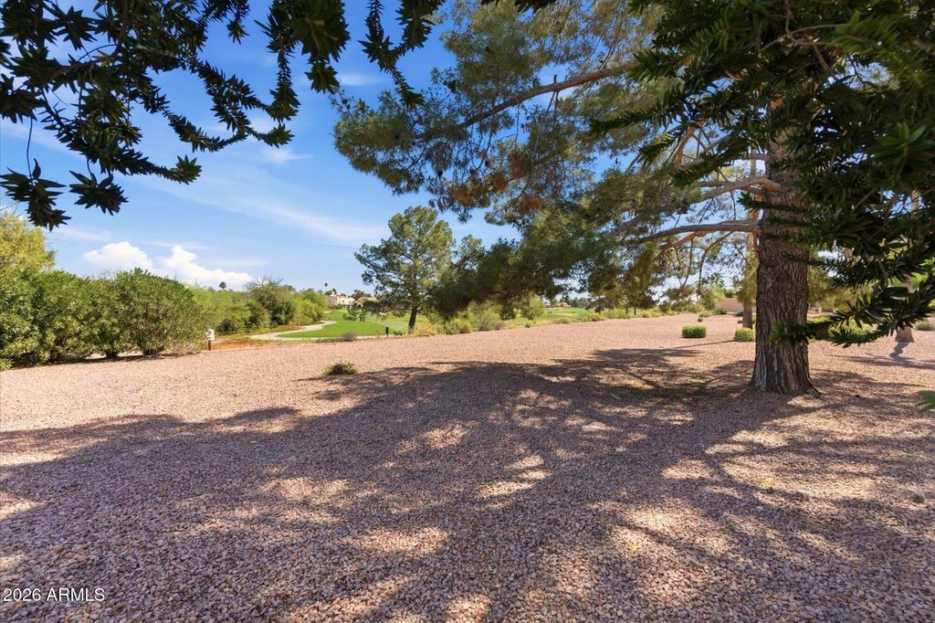 Image 46 of property listing at 10041 N 52ND Place, Paradise Valley, AZ 85253