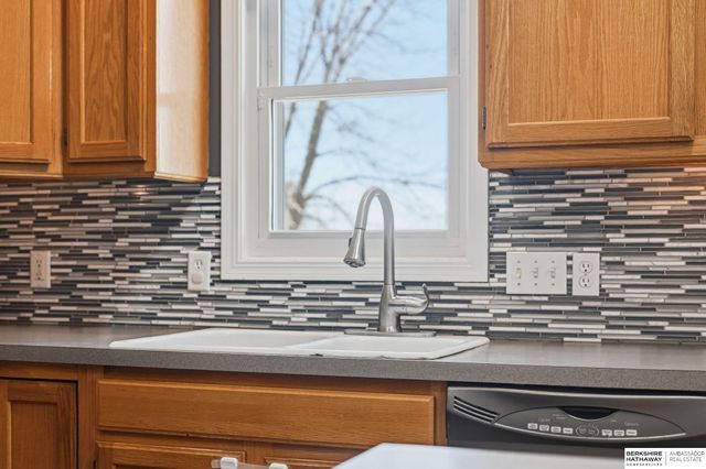 4825 NW Fairway Drive, Lincoln, NE 68521