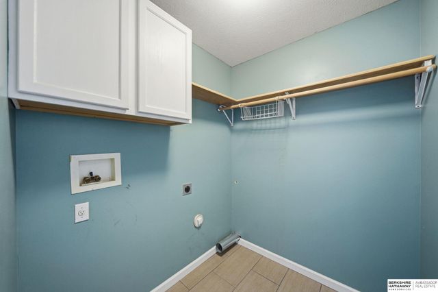 4825 NW Fairway Drive, Lincoln, NE 68521