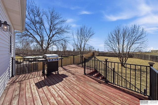 4825 NW Fairway Drive, Lincoln, NE 68521