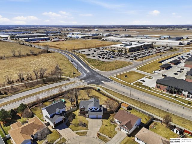 4825 NW Fairway Drive, Lincoln, NE 68521