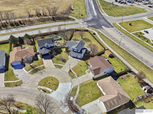 4825 NW Fairway Drive, Lincoln, NE 68521