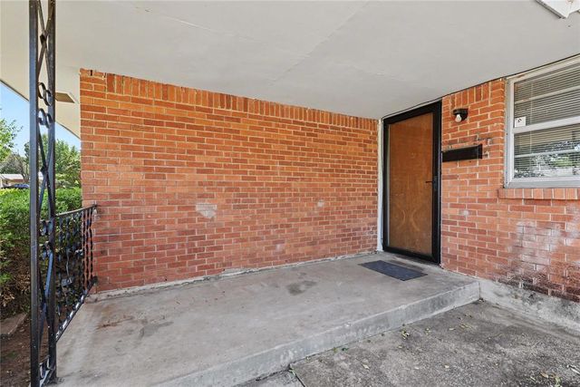 644 W Main Street, Moore, OK 73160